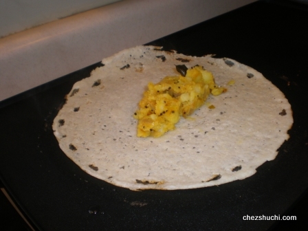 dosa with aloo